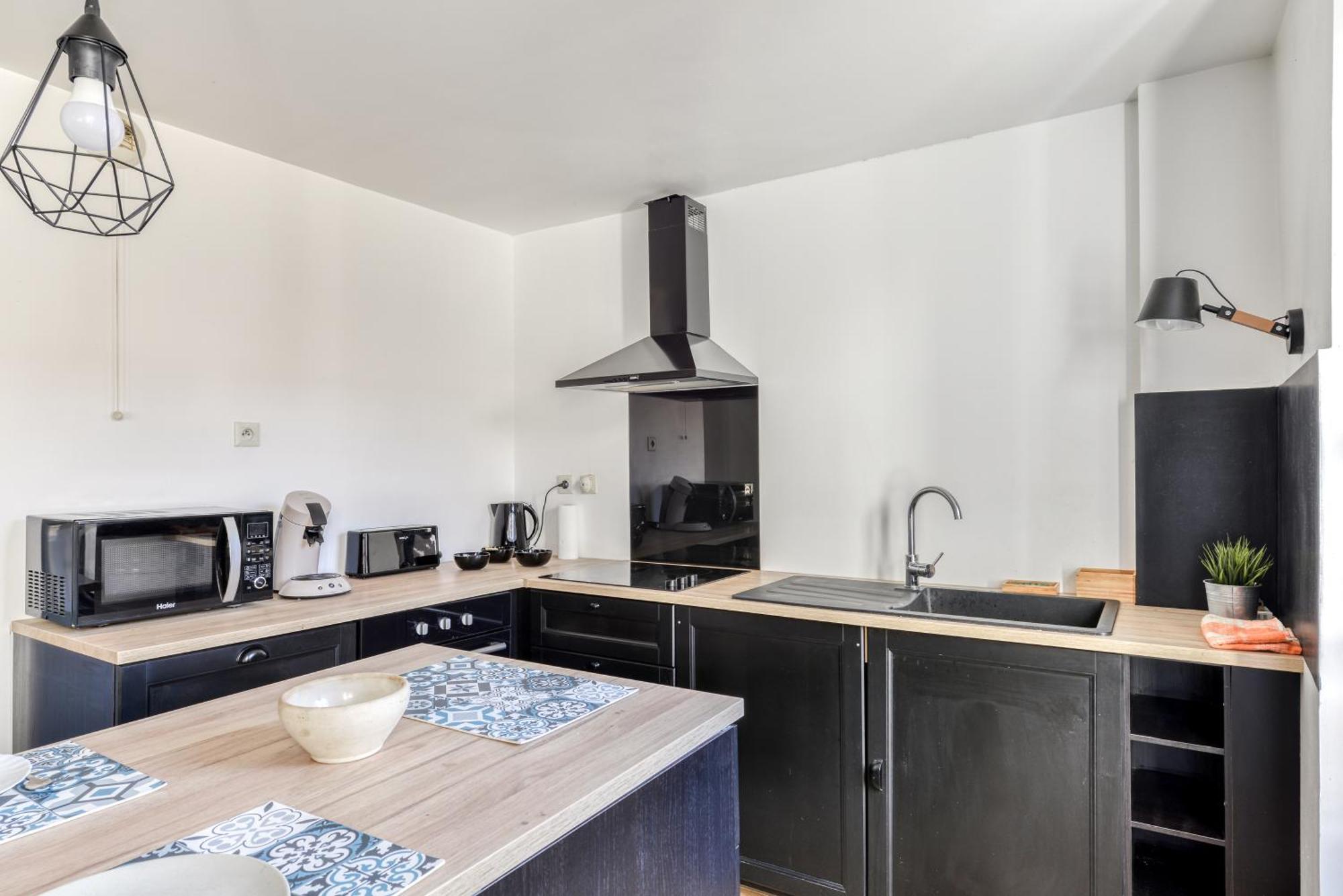 Apartment Le Queen - Wifi - Parking Gratuit - Climatisation - - Equipee Carcassonne